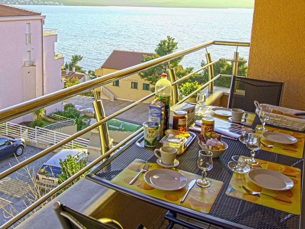 Apartment Mala Trogir Bagian luar foto